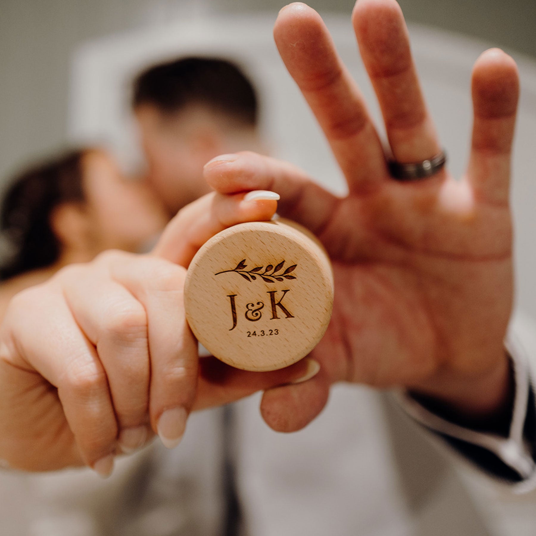 Personalised wooden ring box round