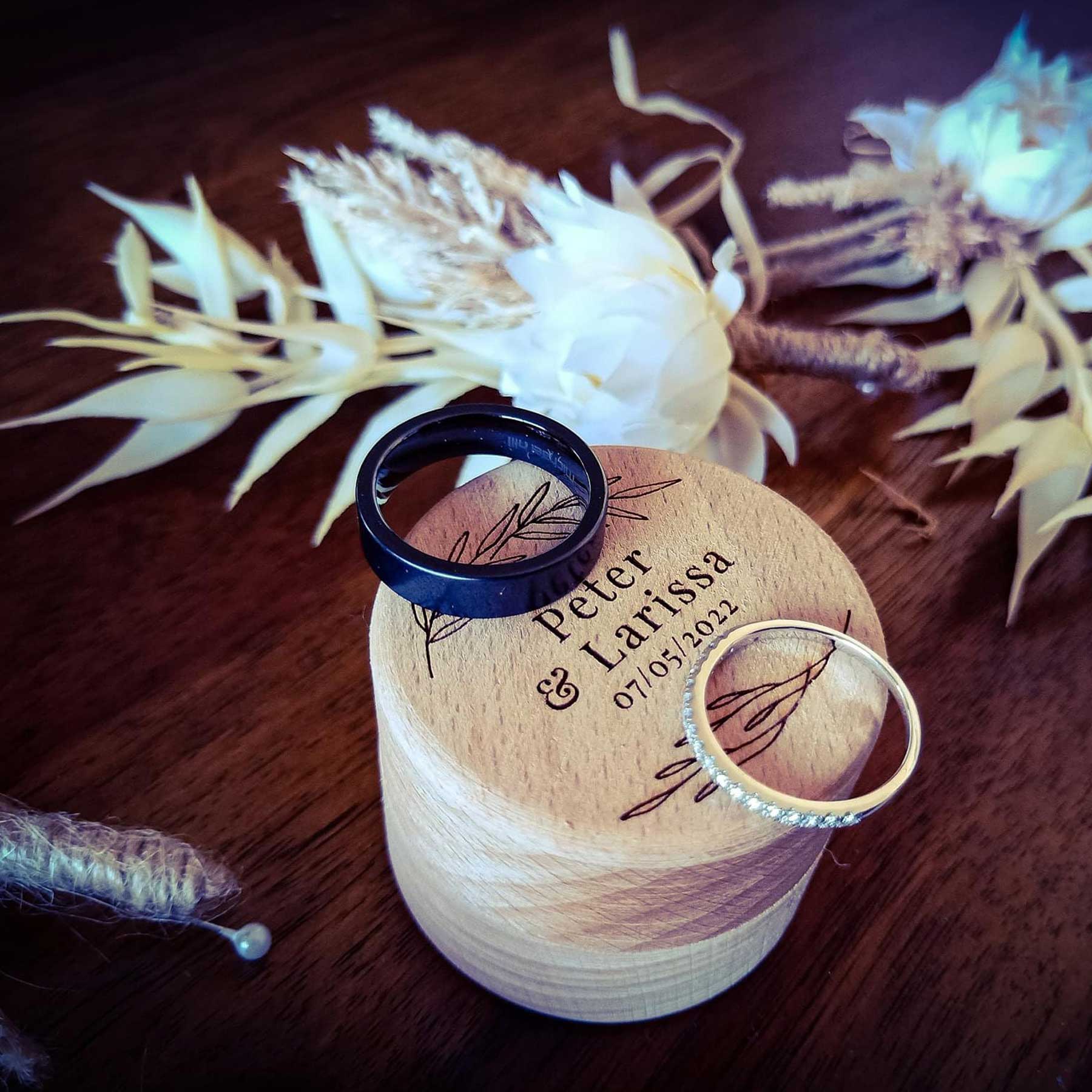 Personalised wooden ring box round