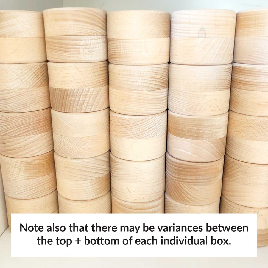 Personalised wooden ring box round – Alexa Lane