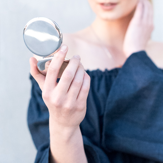 Compact Mirror for the Mother of the bride - Alexa Lane